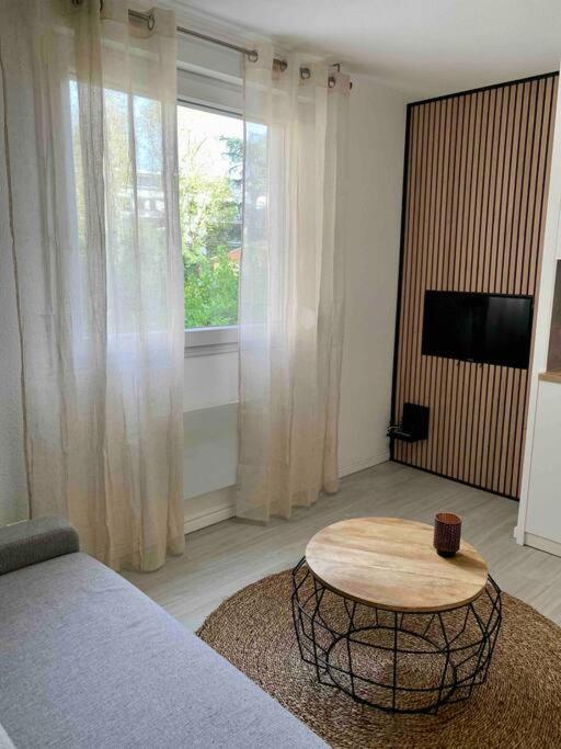 Studio Le Pensier - Monplaisir Лион Экстерьер фото